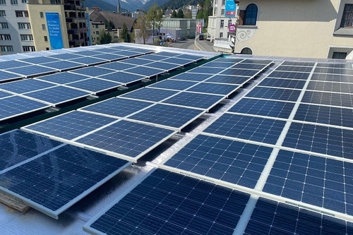 সম্পর্কে সর্বশেষ কোম্পানী কেস SABIC এবং SOLARGE শোকেস ডেভেলপমেন্ট এবং লাইটওয়েট, সার্কুলার সোলার প্যানেলের বাণিজ্যিকীকরণ